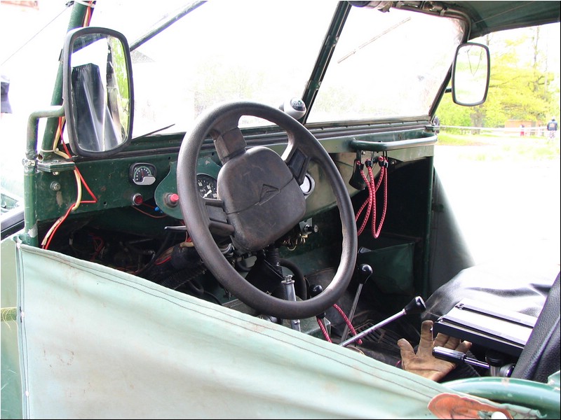 LR10 003.jpg